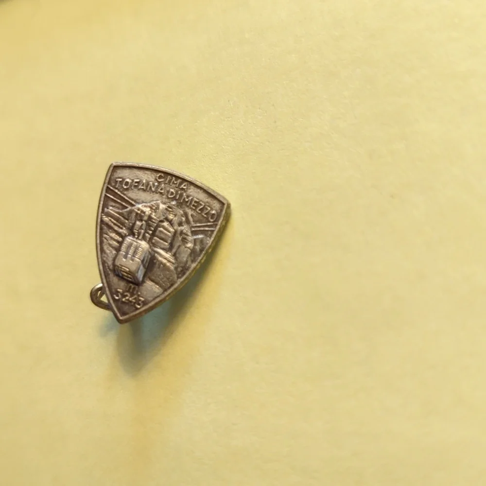 Rare Cima Tofana Dimezzo 3243 m pin memorial mountain cable car vintage